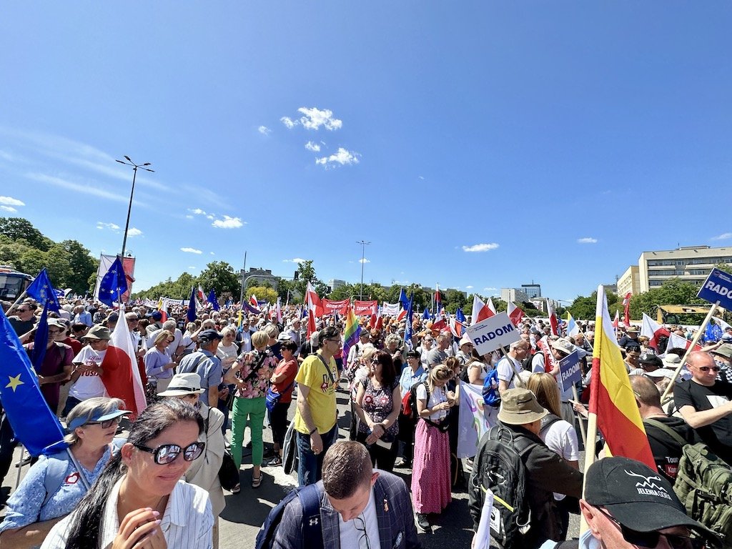 jeleniogorzanie-na-manifestacji-w-warszawie-115852