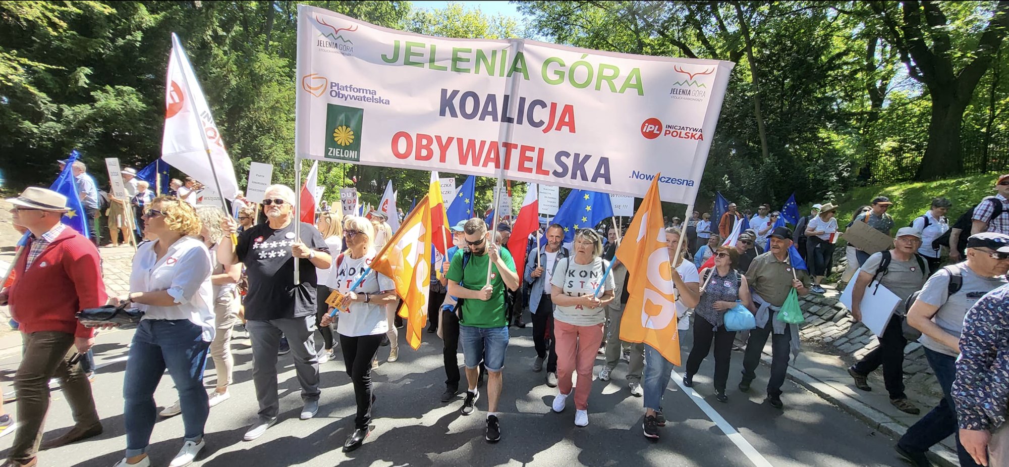 jeleniogorzanie-na-manifestacji-w-warszawie-115852