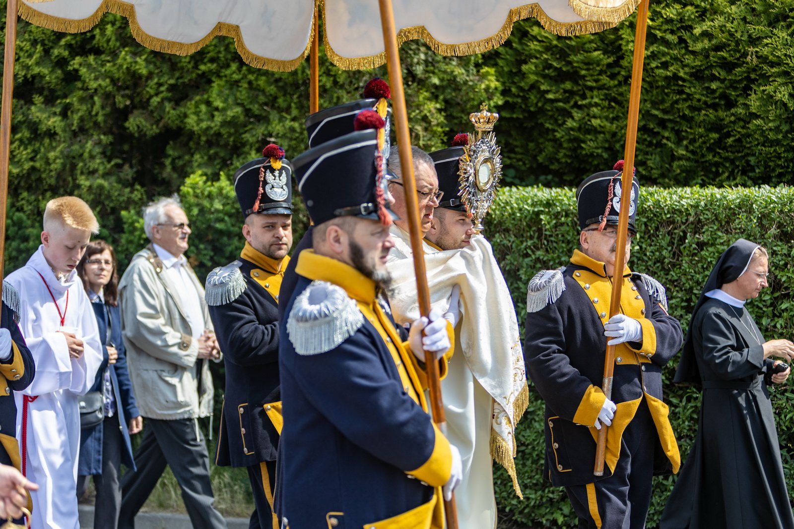 procesja-bozego-ciaa-w-jeleniej-gorzecieplicach-115934