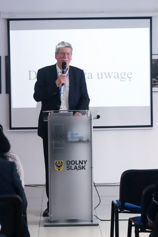 muzeum-z-miedzynarodowa-konferencja-116013