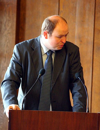 Miłosz Sajnog obawia się, że w magistracie zabraknie fachowców.