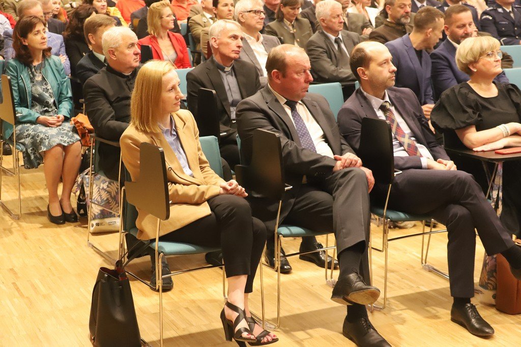 centrum-kpn-zostao-oficjalnie-otwarte-116261