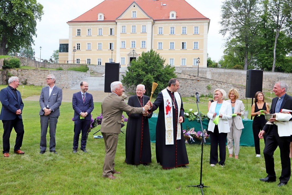 centrum-kpn-zostao-oficjalnie-otwarte-116261