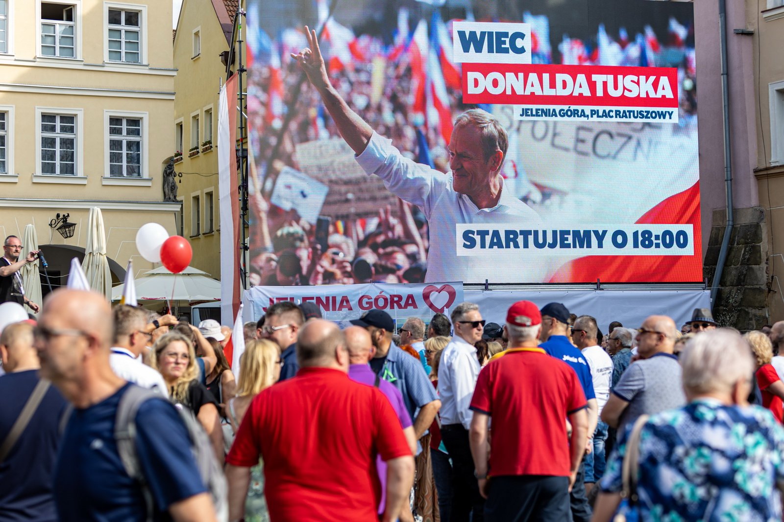tumy-na-spotkaniu-z-donaldem-tuskiem-116365