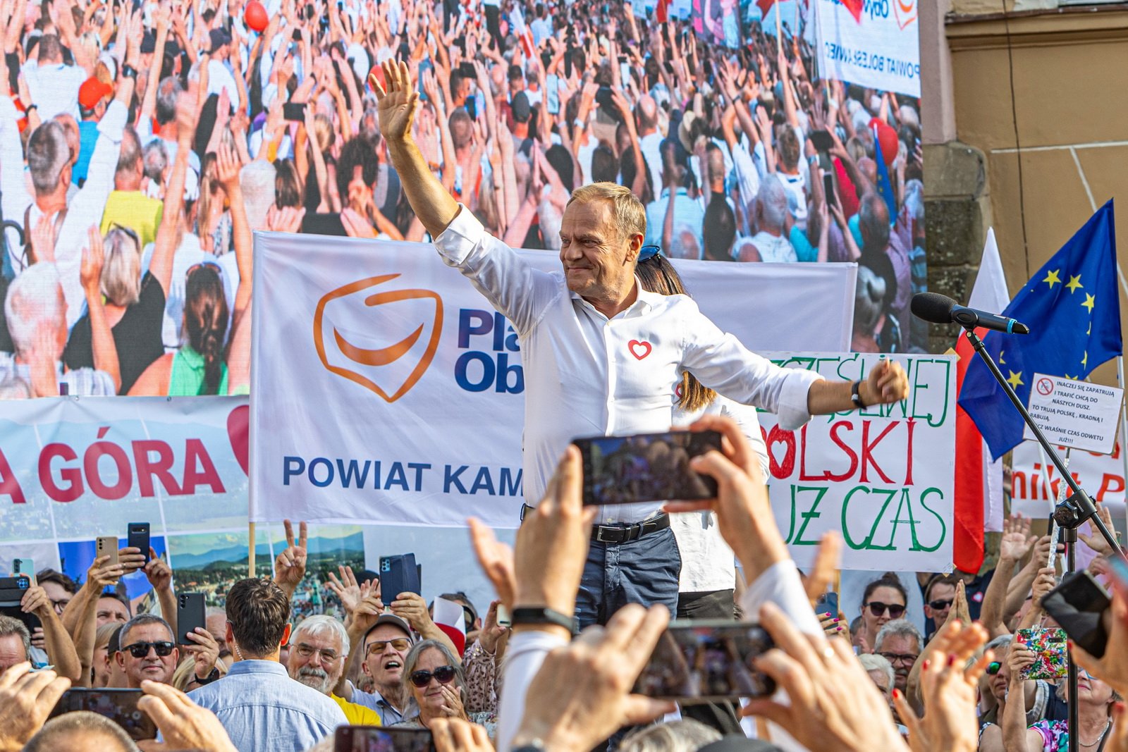 tumy-na-spotkaniu-z-donaldem-tuskiem-116365