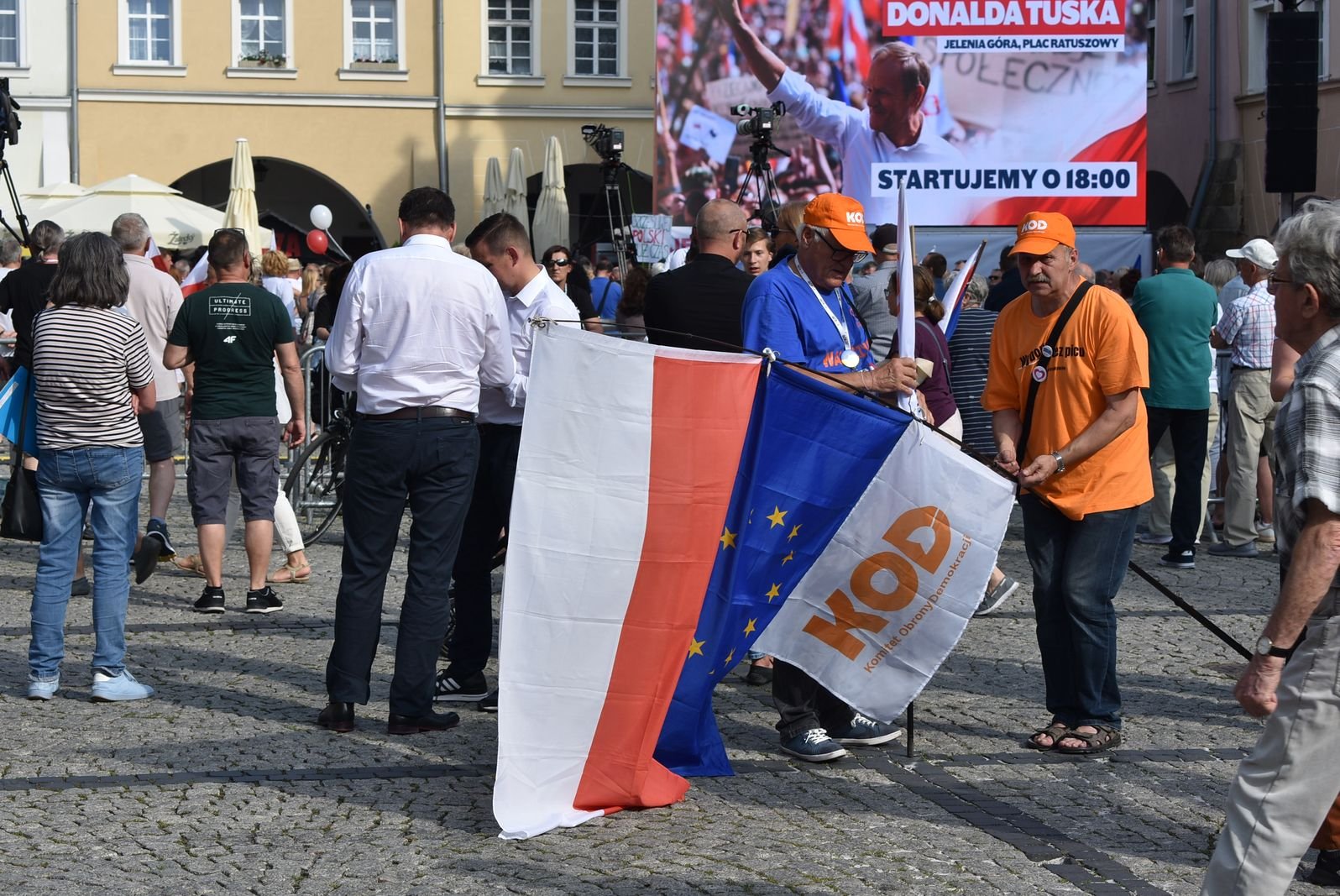 tumy-na-spotkaniu-z-donaldem-tuskiem-116365