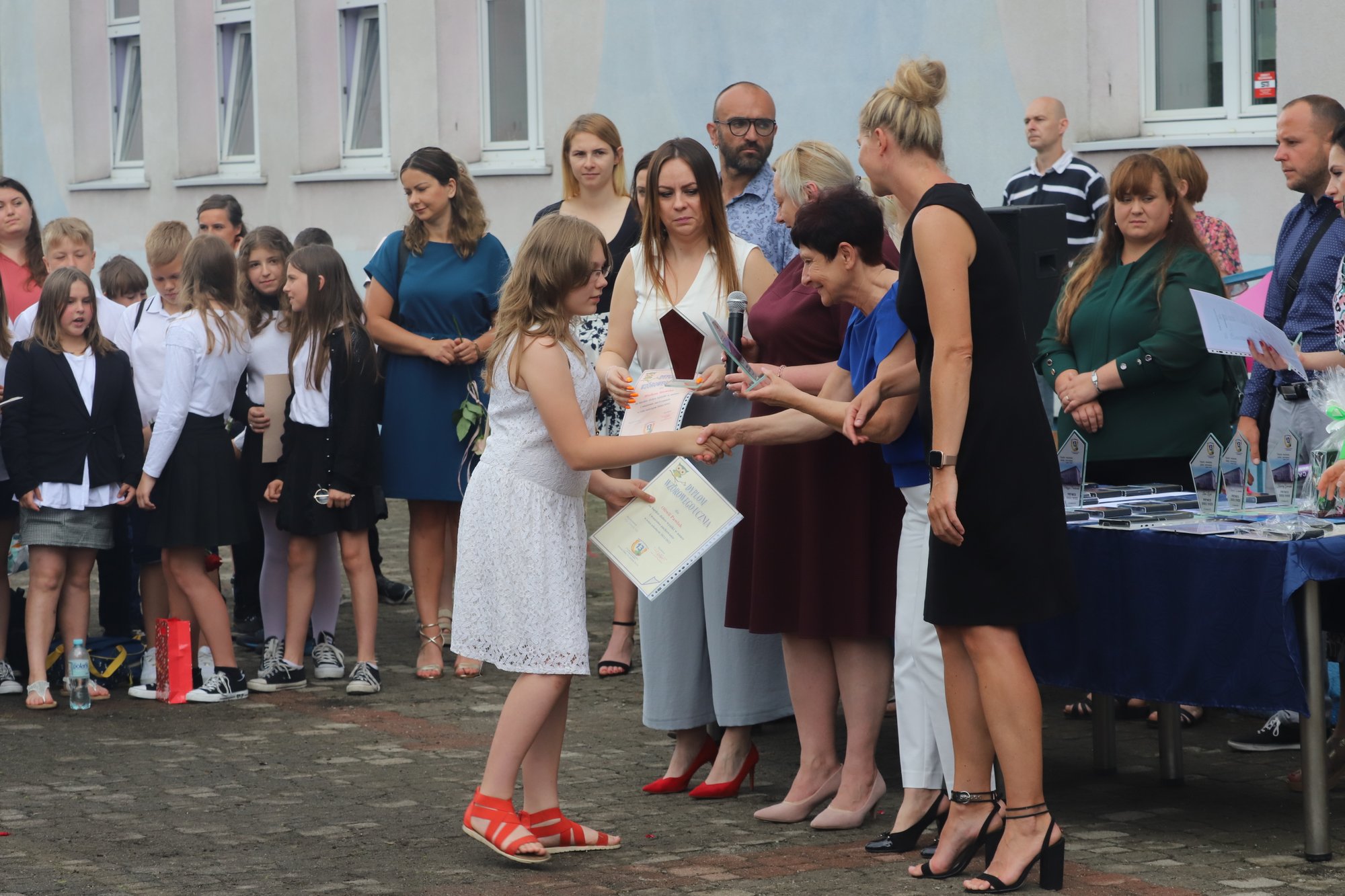 juz-wakacje-ostatni-dzwonek-w-trzynastce-116376
