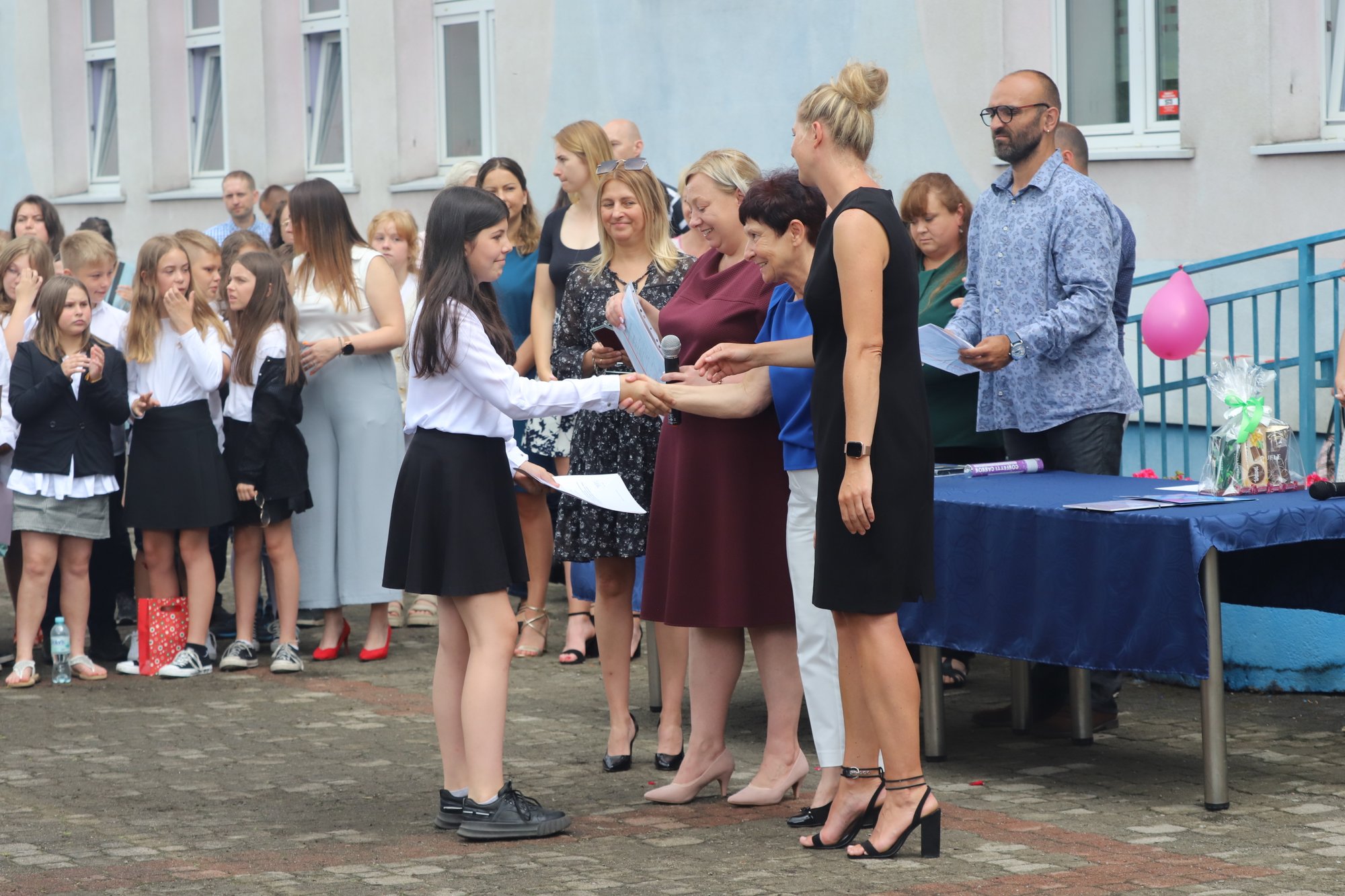 juz-wakacje-ostatni-dzwonek-w-trzynastce-116376