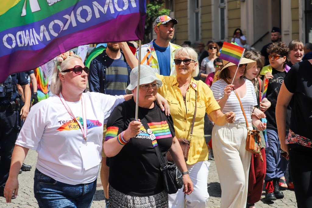 kolorowy-i-radosny-marsz-rownosci-116408