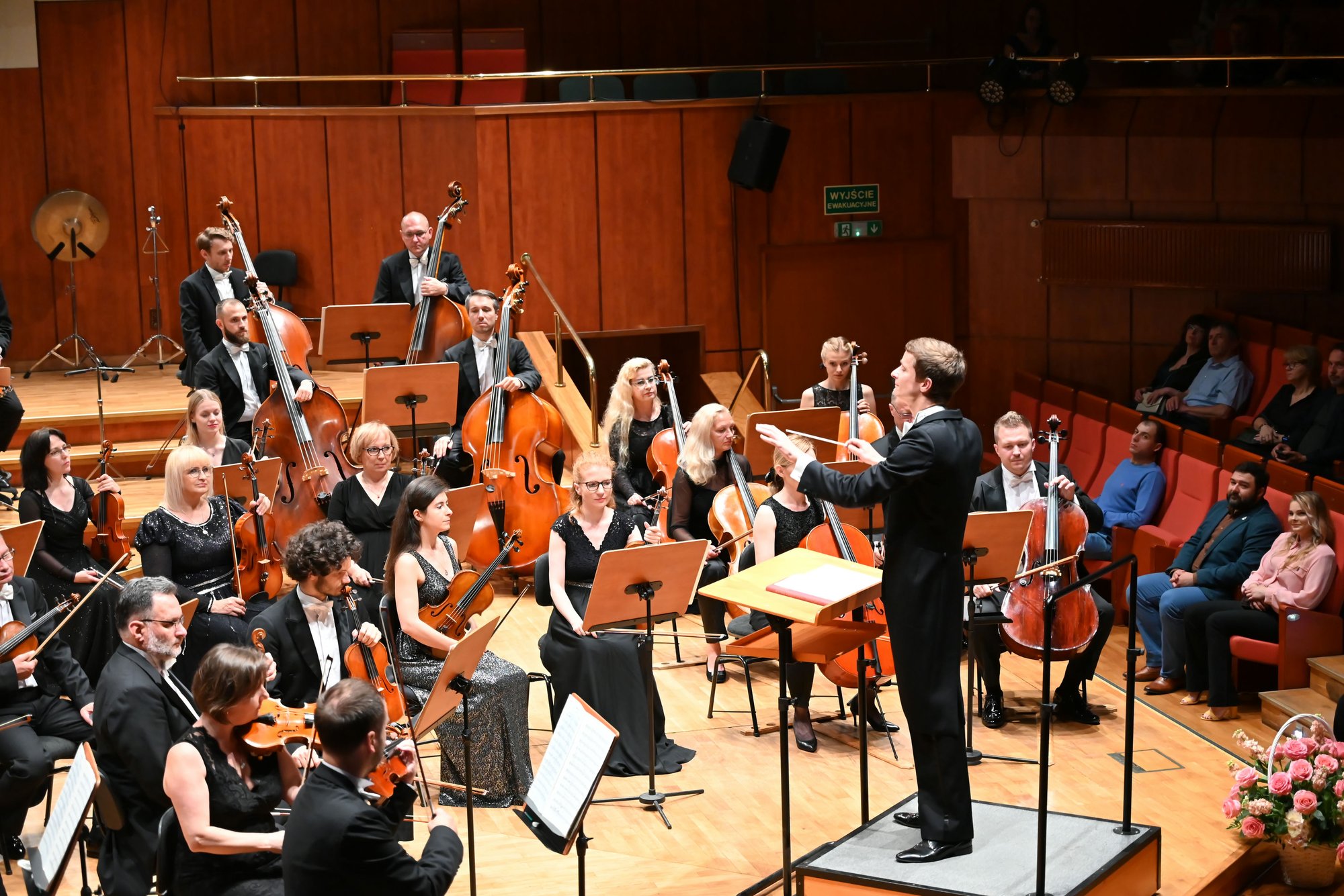 wspaniay-koncert-na-fina-59-sezonu-artystycznego-116421