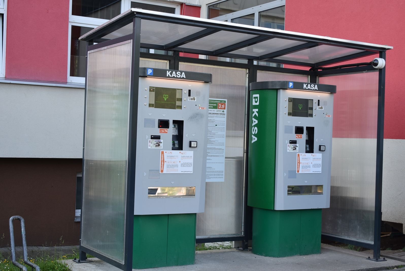 wroci-ulga-w-opatach-na-szpitalnym-parkingu-116468
