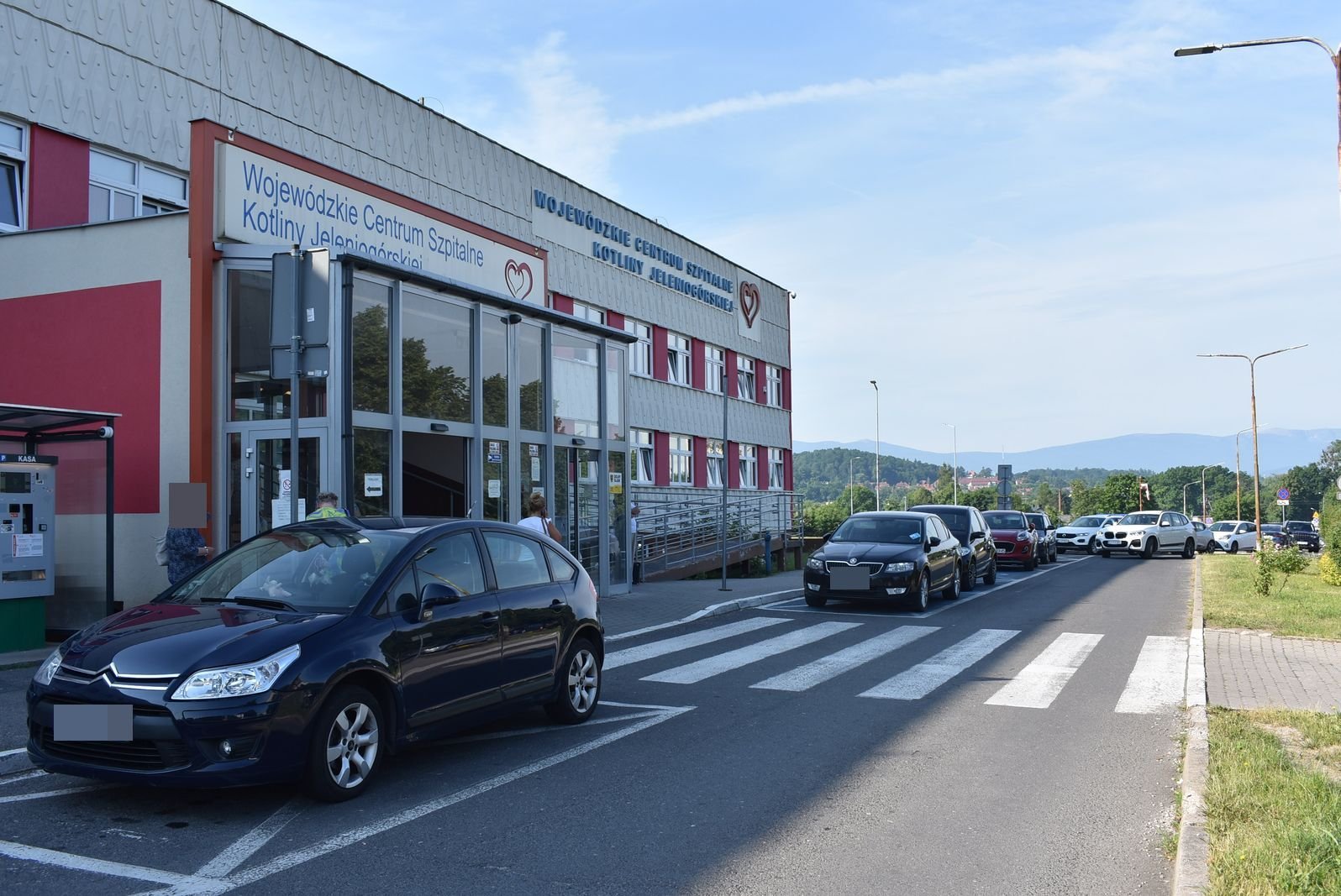 wroci-ulga-w-opatach-na-szpitalnym-parkingu-116468