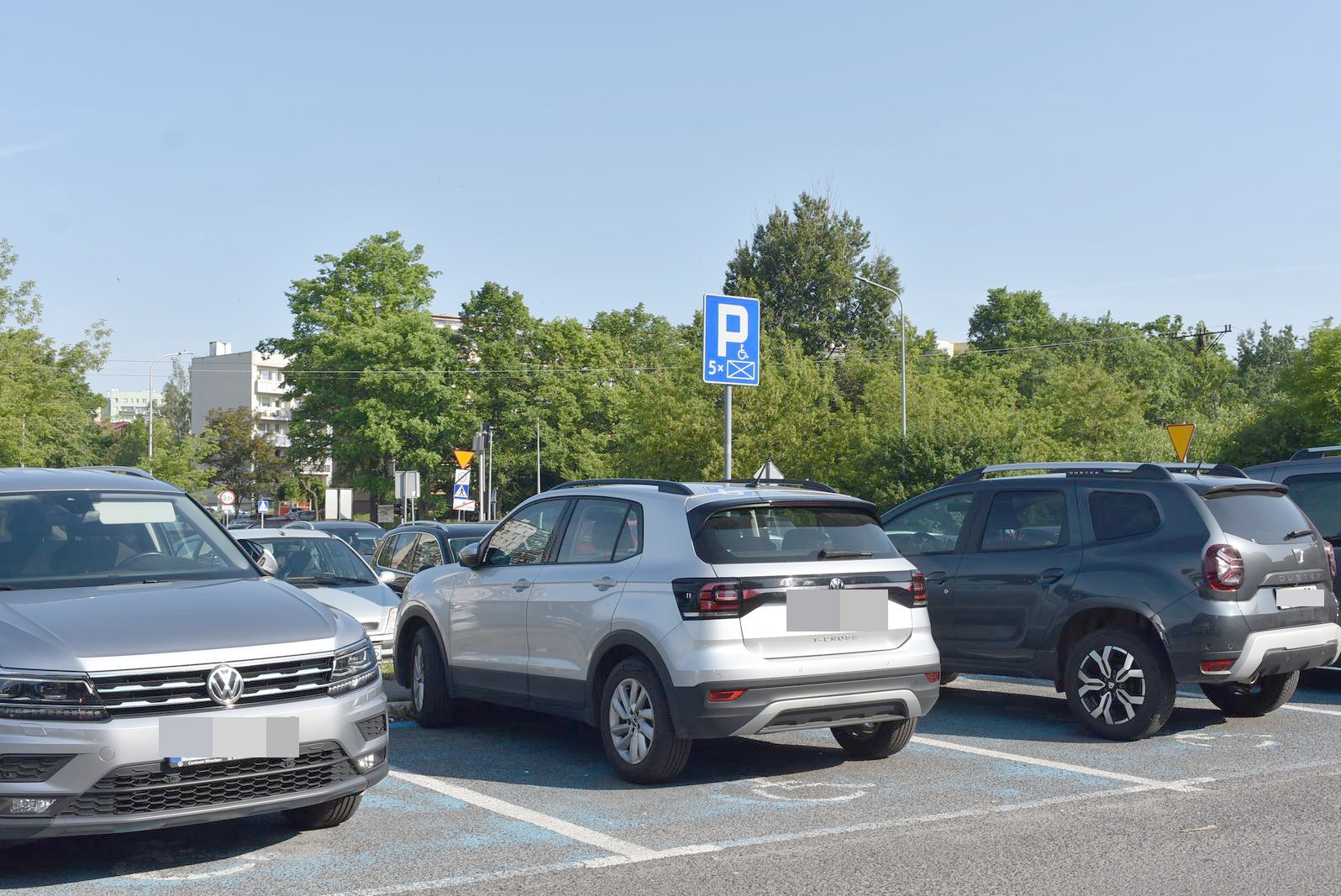 wroci-ulga-w-opatach-na-szpitalnym-parkingu-116468