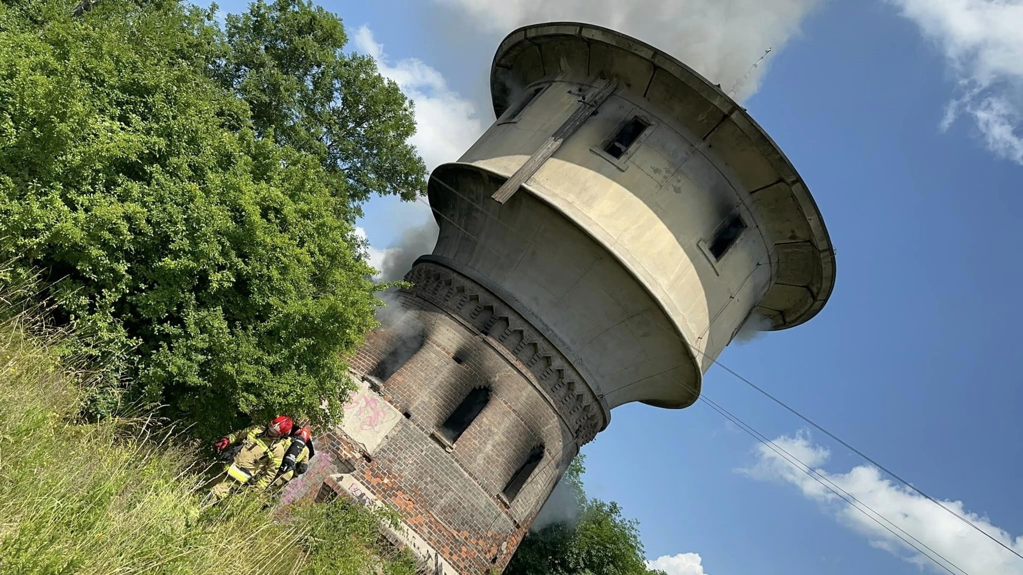 palia-sie-wieza-cisnien-116490