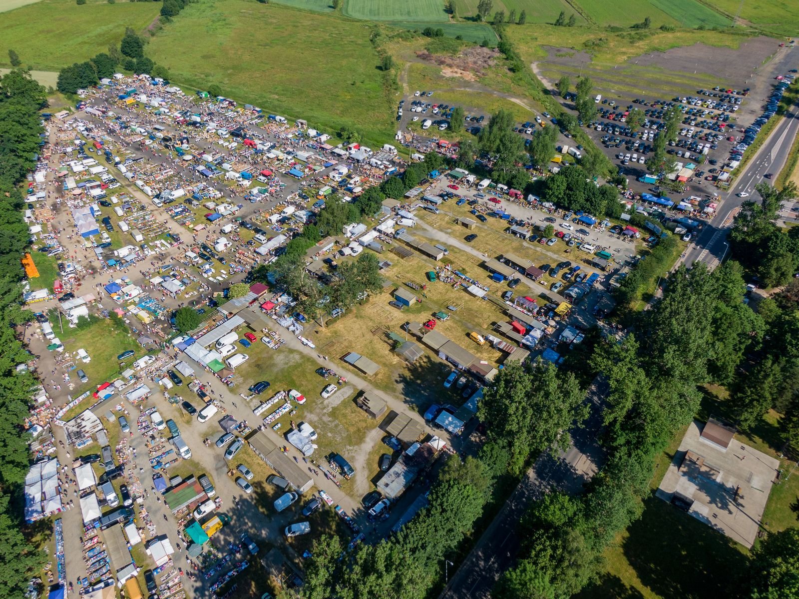 targowisko-roznosci-na-cieplickiej-giedzie-116499