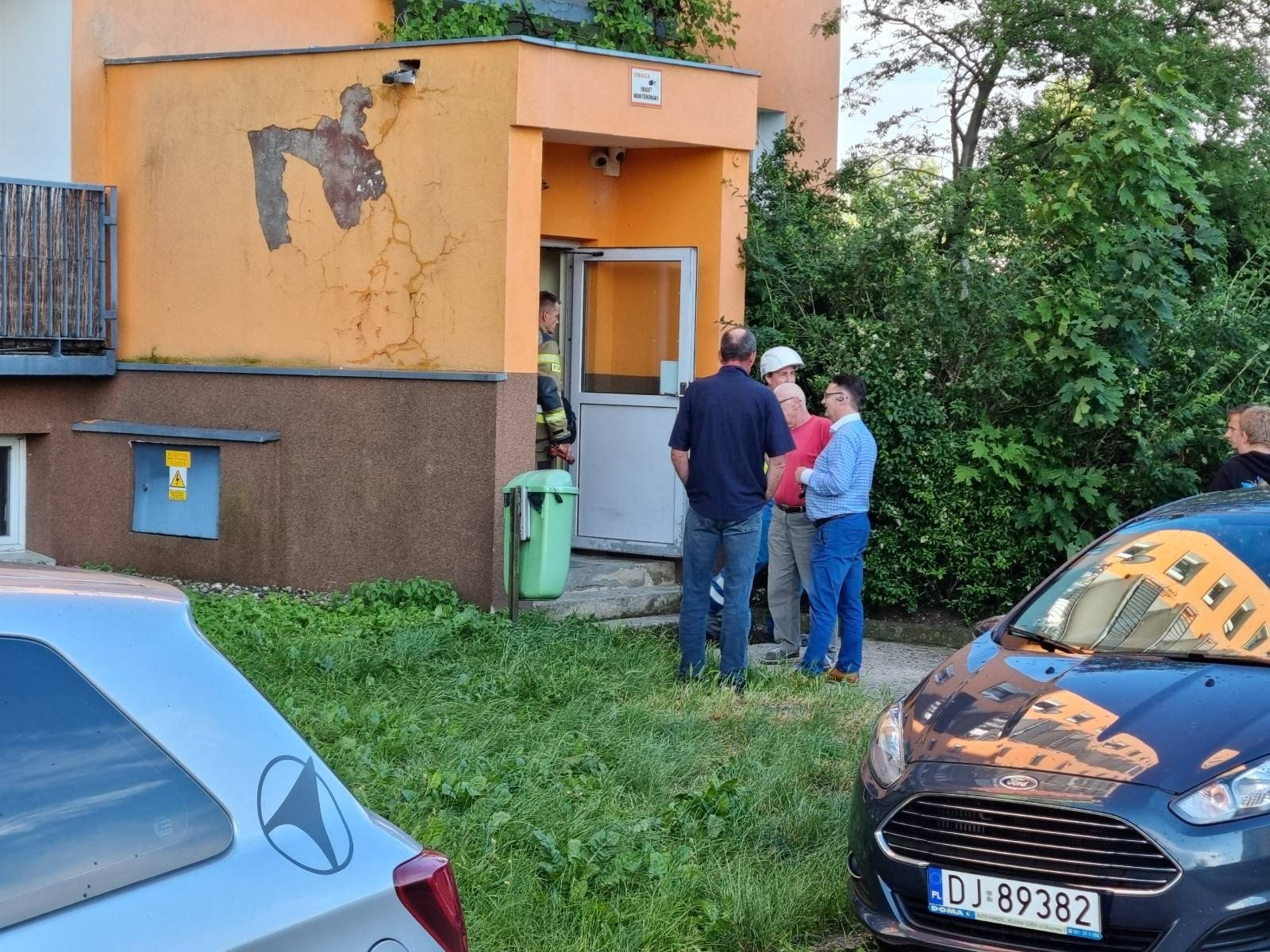 pozar-skrzynki-energetycznej-w-wiezowcu-116502