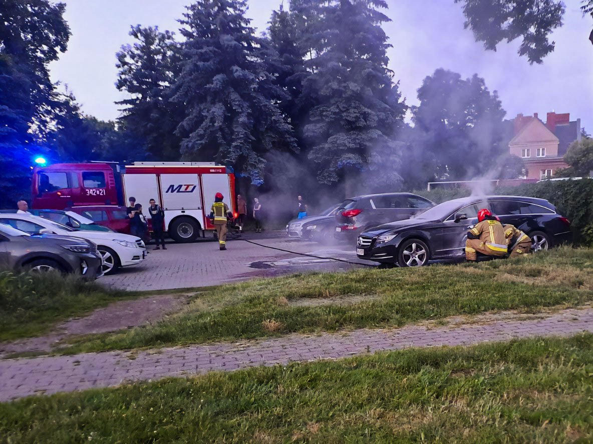 pozar-mercedesa-116563