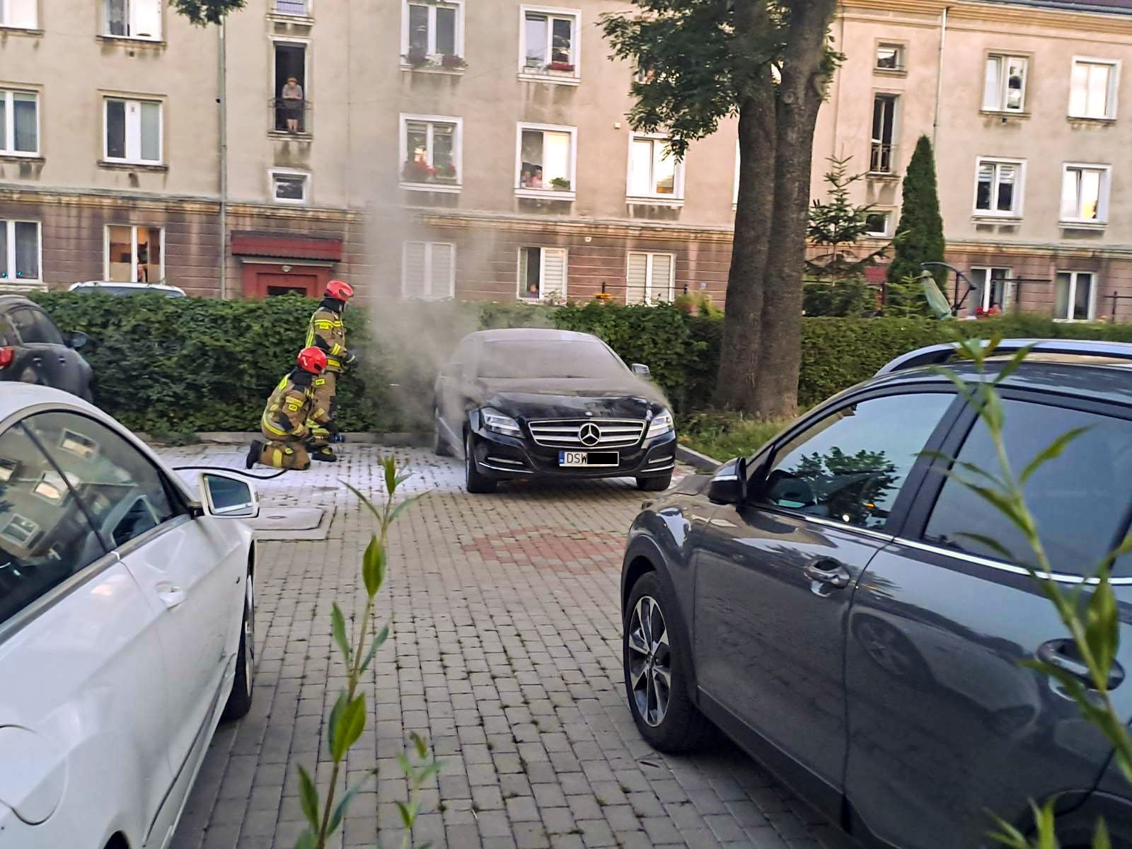 pozar-mercedesa-116563