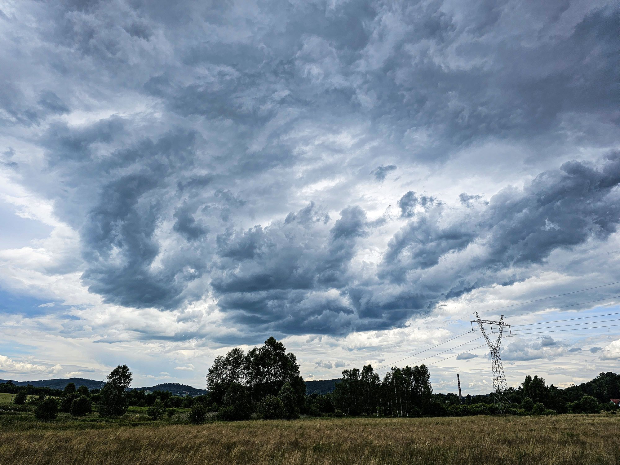 uwaga-ciezkie-chmury-nad-jelenia-gora-116679