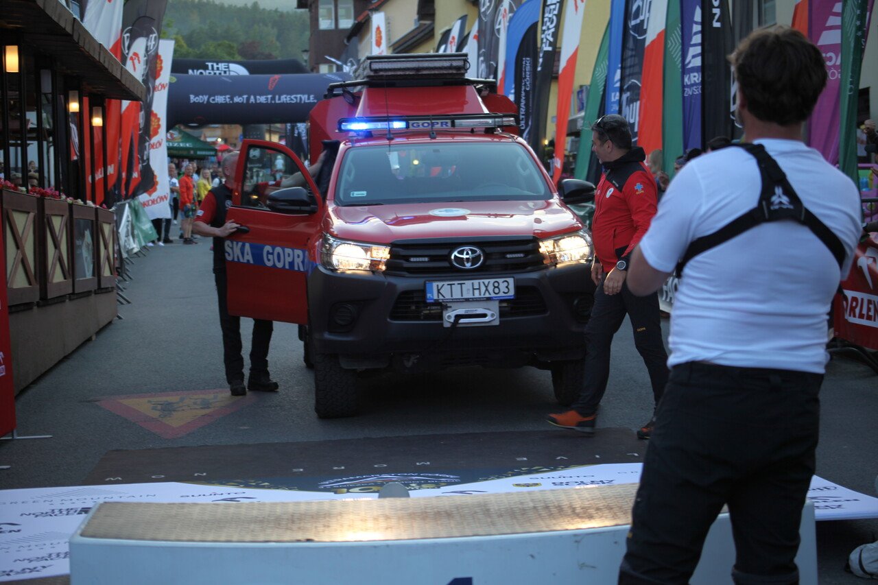 prawie-1000-osob-biego-na-sniezke-116724