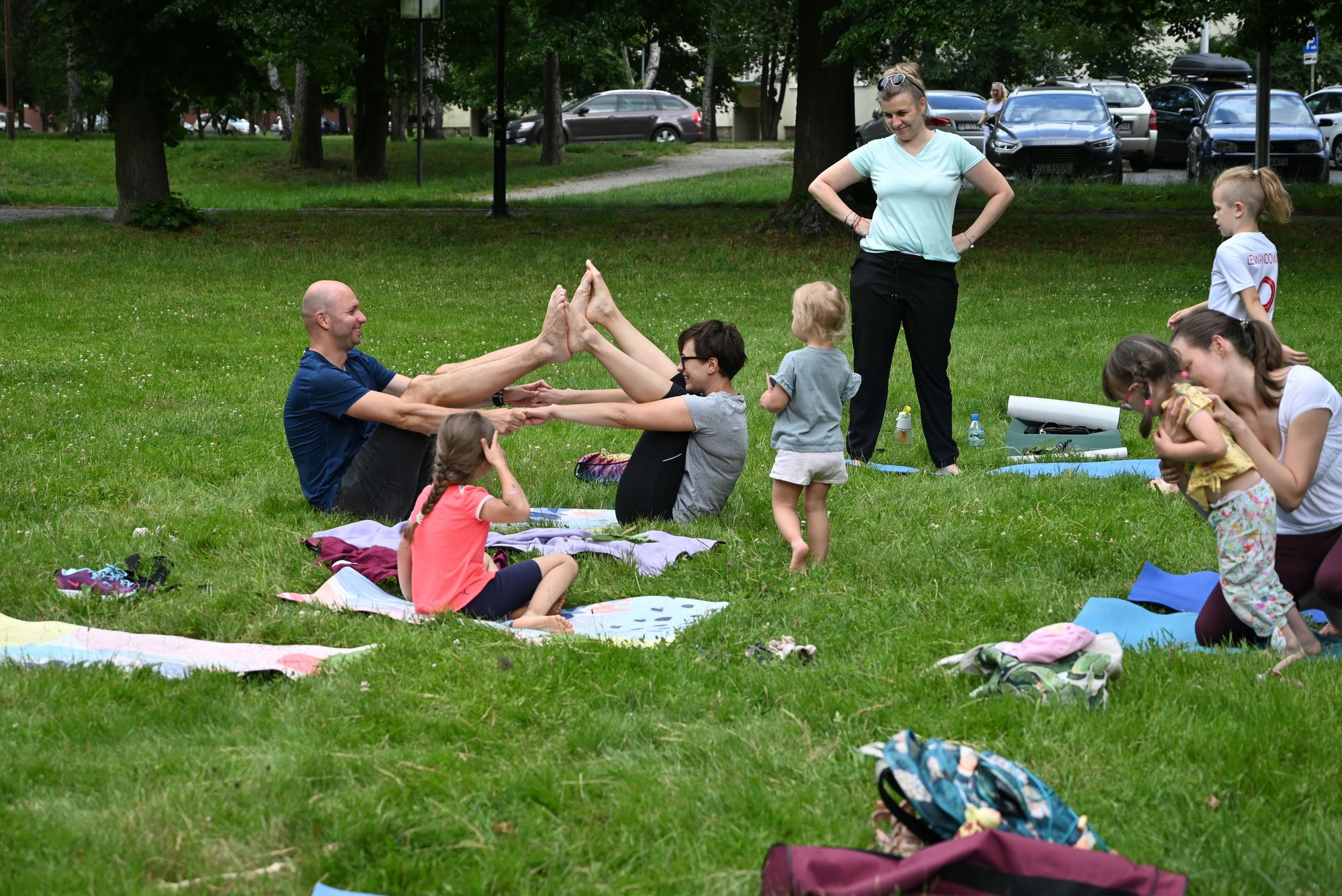 joga-rodzinna-w-parku-116746