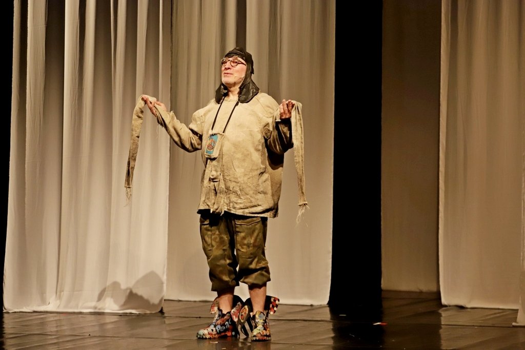 spektakl-teatru-maska-z-zaproszeniem-na-sri-lanke-116826