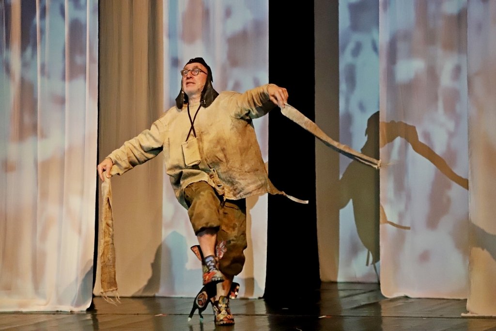 spektakl-teatru-maska-z-zaproszeniem-na-sri-lanke-116826