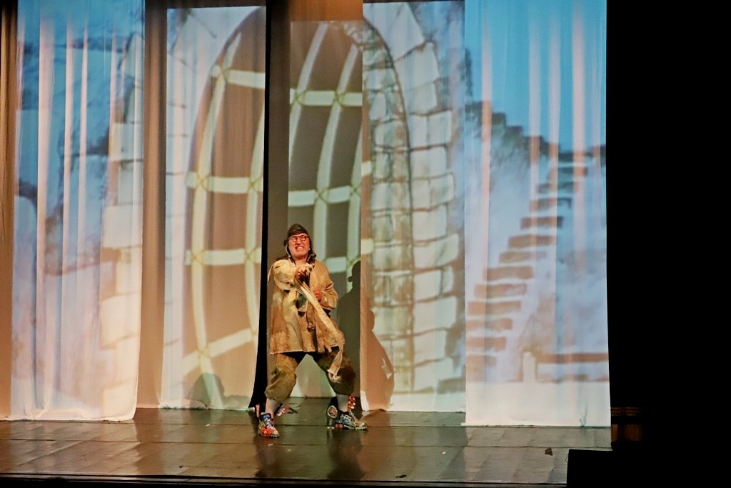 spektakl-teatru-maska-z-zaproszeniem-na-sri-lanke-116826