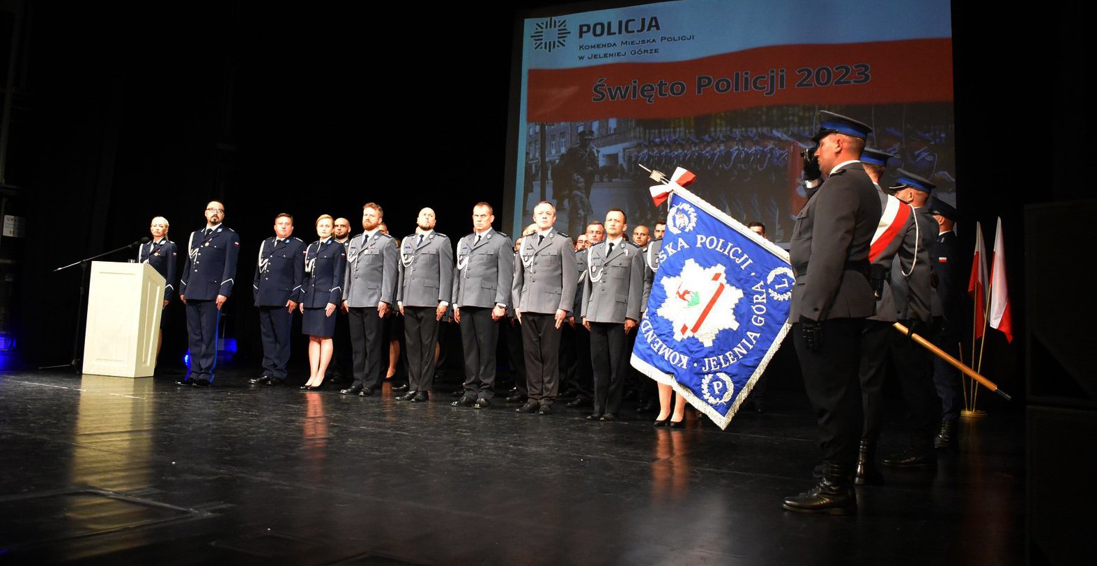 na-swieto-policji-awanse-nagrody-i-podziekowania-116892