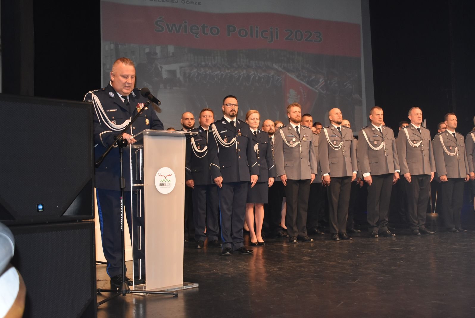 na-swieto-policji-awanse-nagrody-i-podziekowania-116892