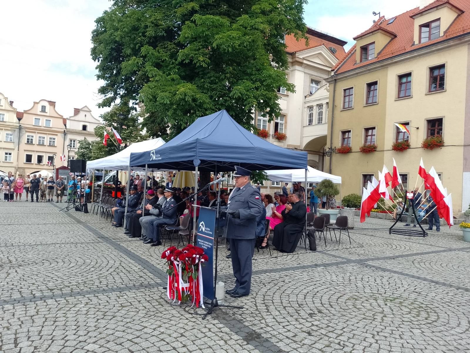 uroczystosc-nadania-sztandaru-aresztowi-sledczemu-w-jeleniej-gorze-116905