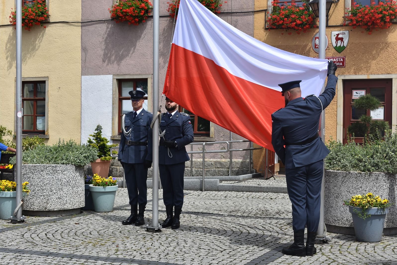 sztandar-dla-aresztu-sledczego-116920