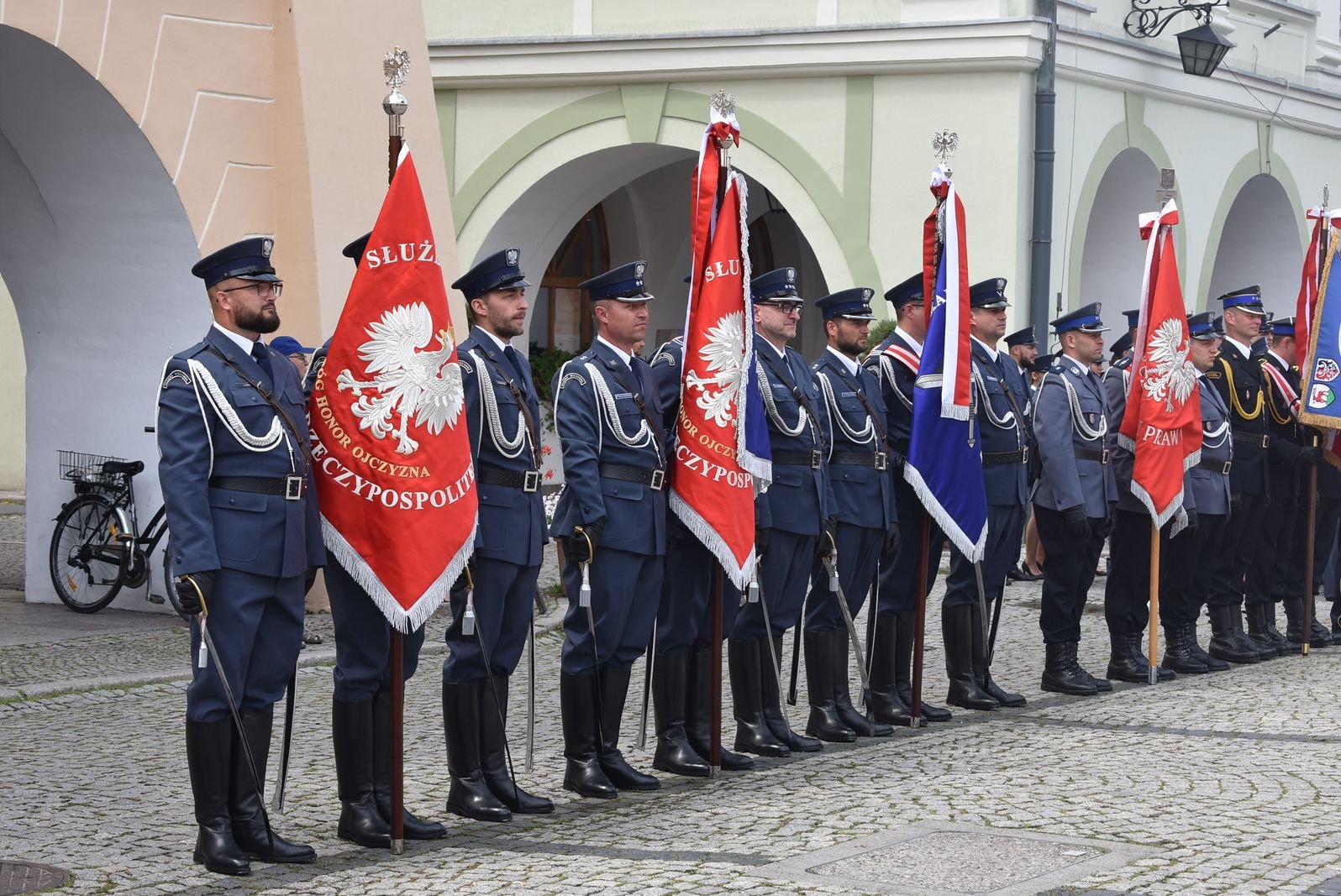 sztandar-dla-aresztu-sledczego-116920