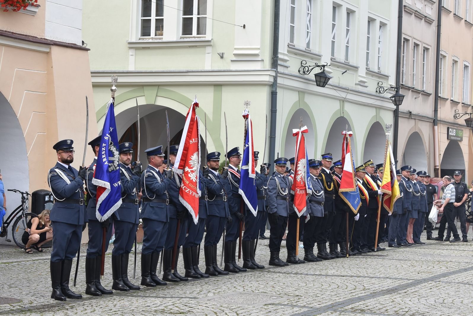 sztandar-dla-aresztu-sledczego-116920