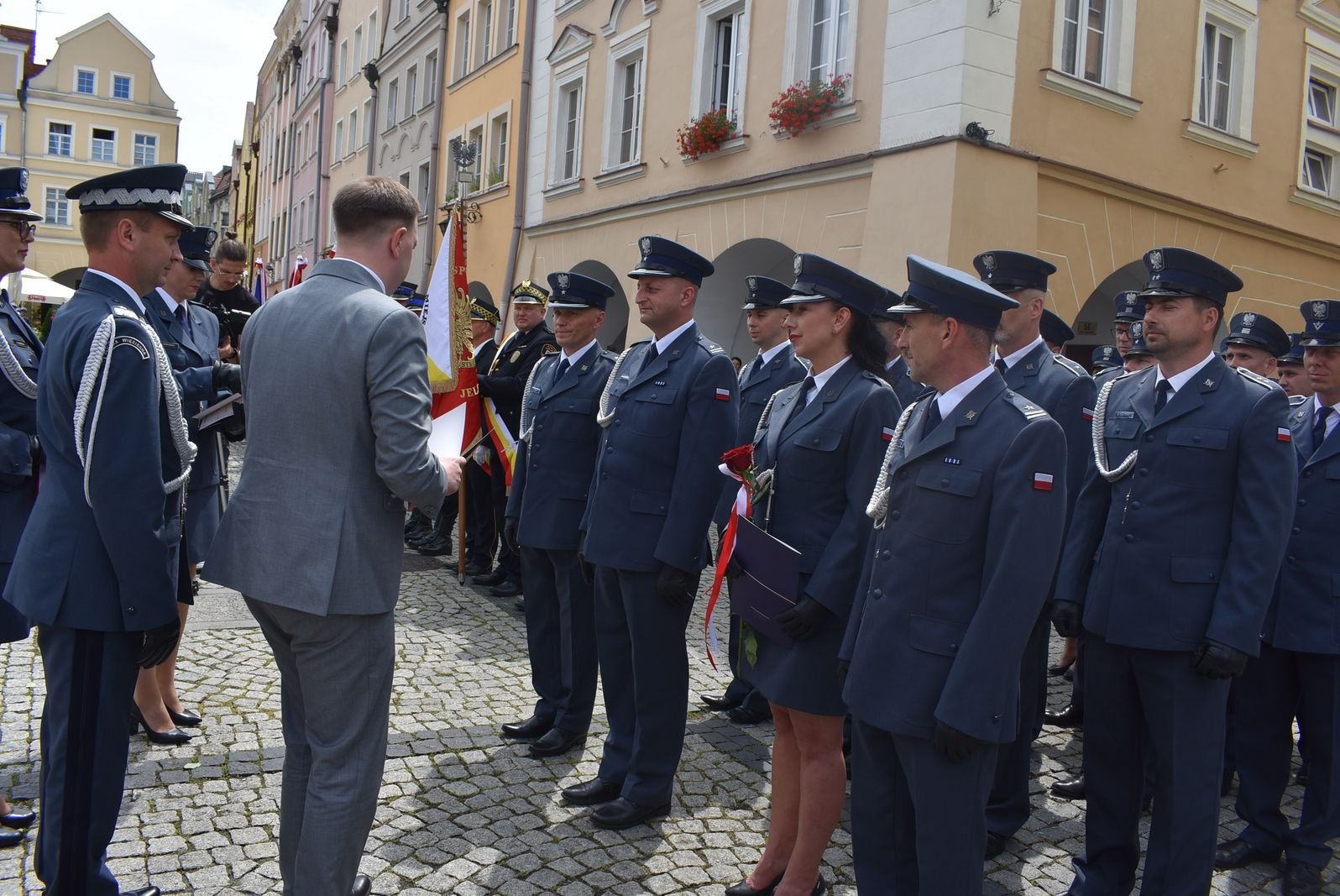 sztandar-dla-aresztu-sledczego-116920