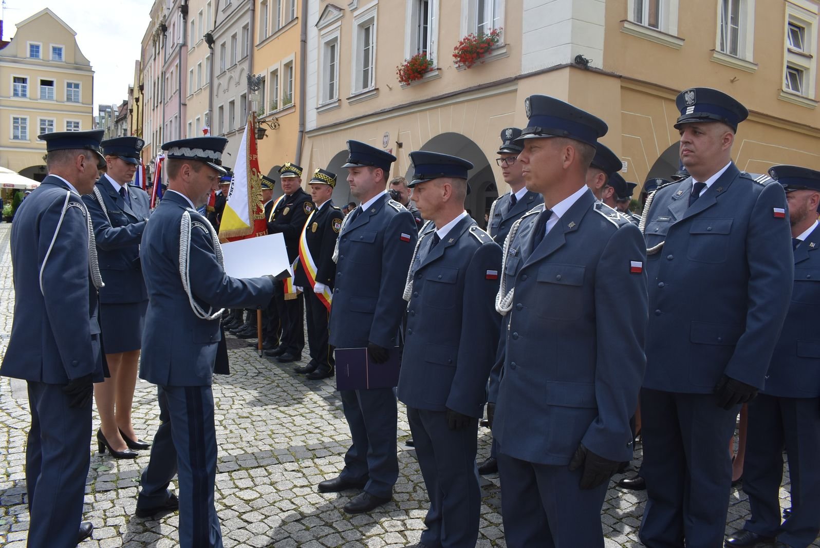 sztandar-dla-aresztu-sledczego-116920