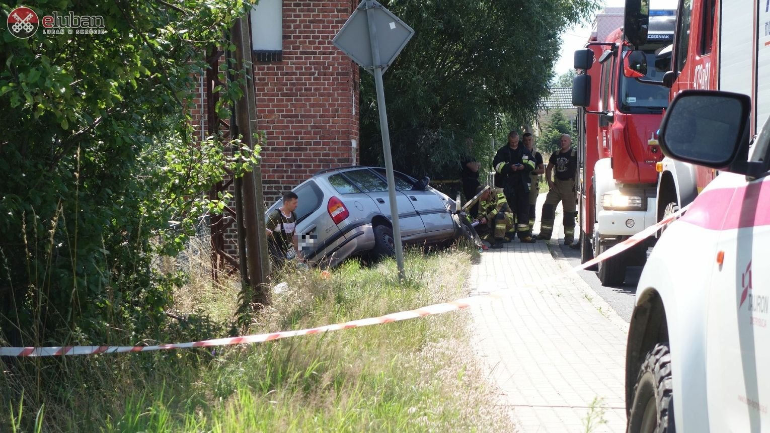 kierowca-zasab-i-uderzy-w-transformator-116984