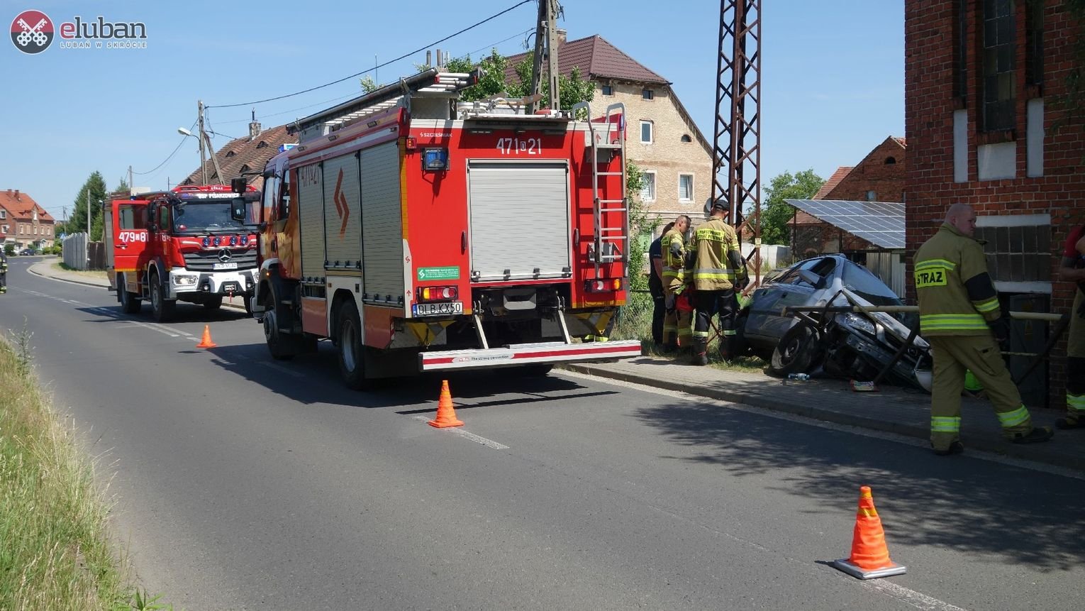 kierowca-zasab-i-uderzy-w-transformator-116984