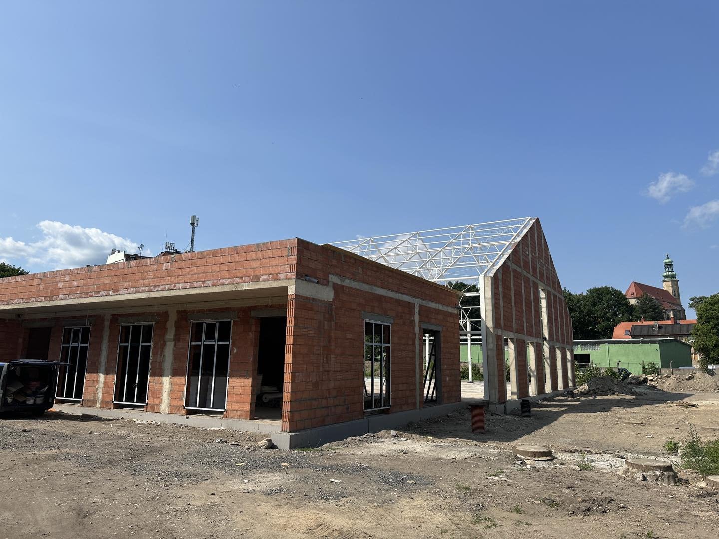 kolejna-dotacja-na-budowe-lodowiska-117058