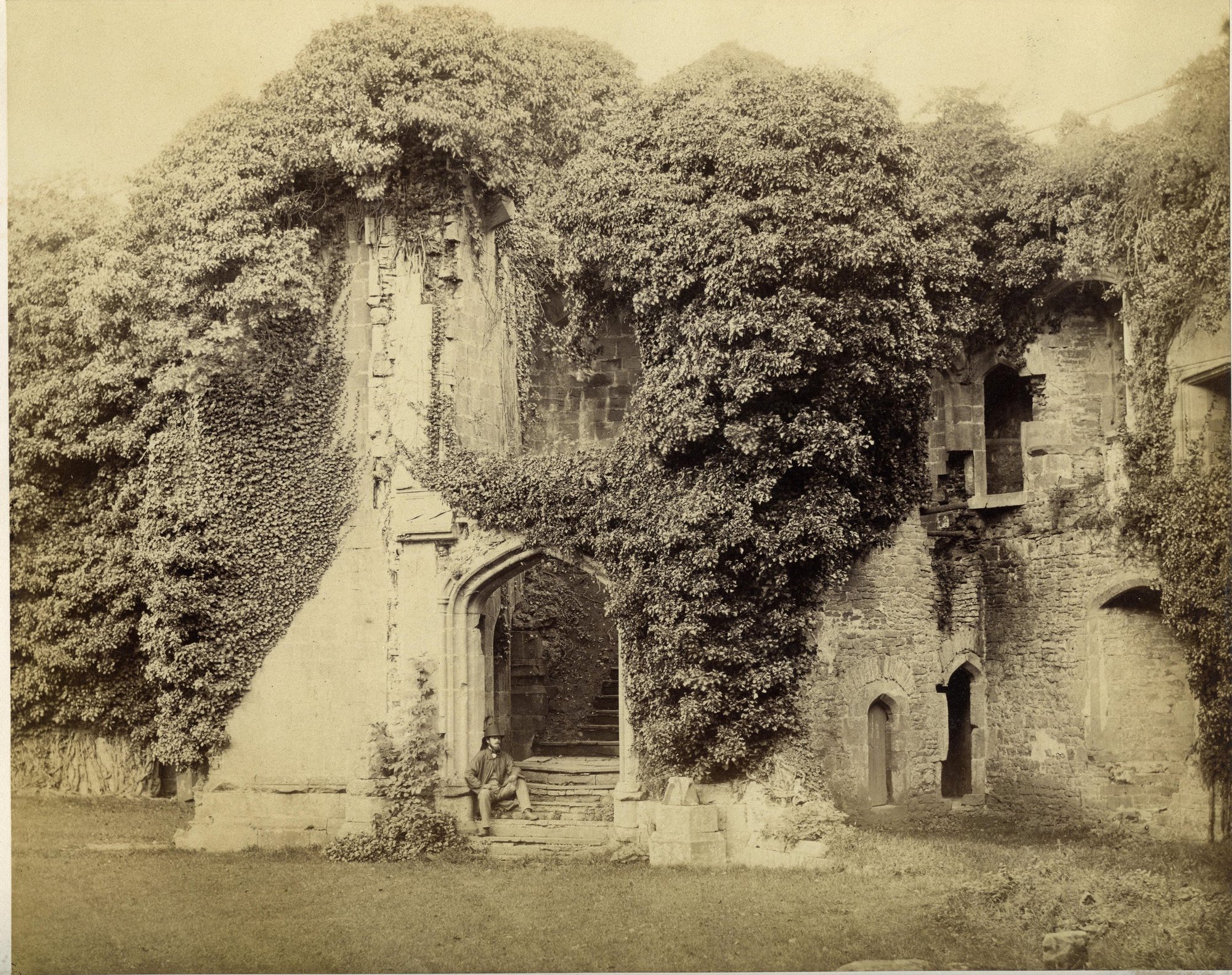 Zamek Raglan w Szkocji , fot. Francis Bedfordt, ok. 1863 r.