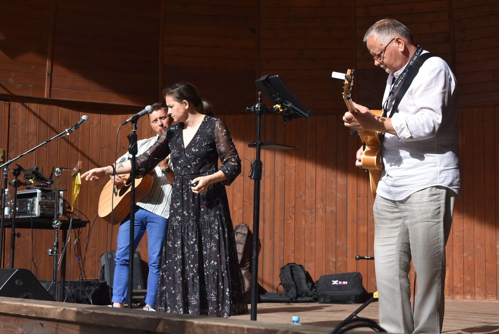 promenadowy-koncert-zespou-ama-trio-117290