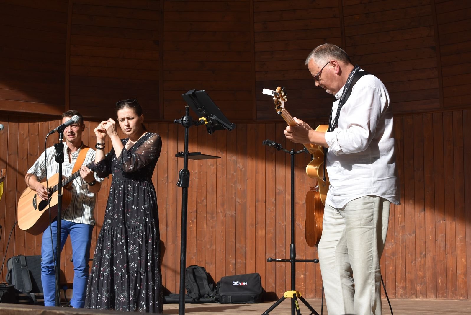 promenadowy-koncert-zespou-ama-trio-117290