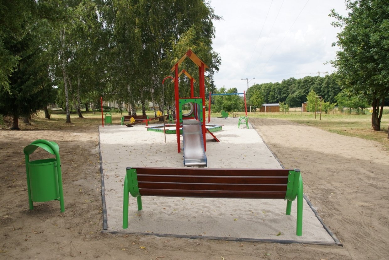 plac-zabaw-gotowy-117312