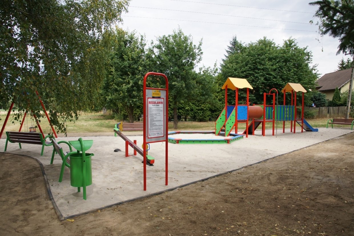 plac-zabaw-gotowy-117312