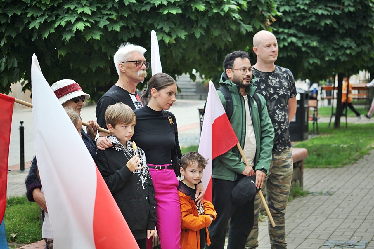 kowarzanie-w-hodzie-powstancom-warszawskim-117357