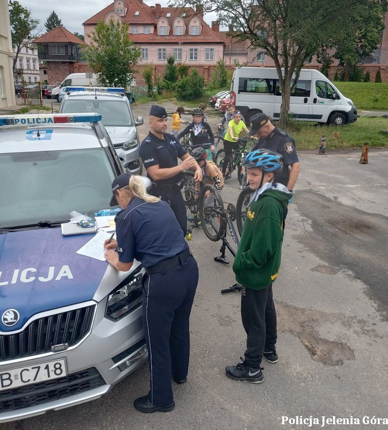 o-bezpieczenstwie-na-pokoloniach-117382