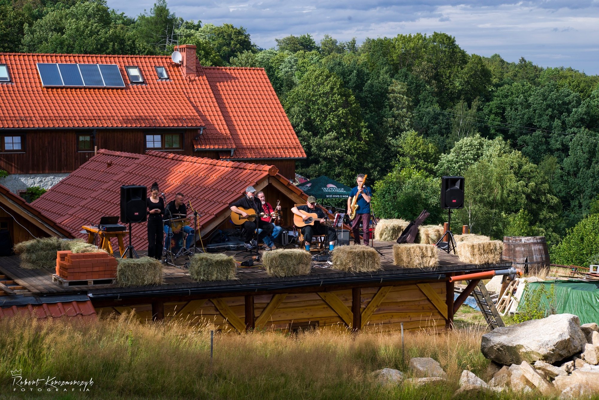 koncert-na-dachu-w-chacie-izerskiej-117386