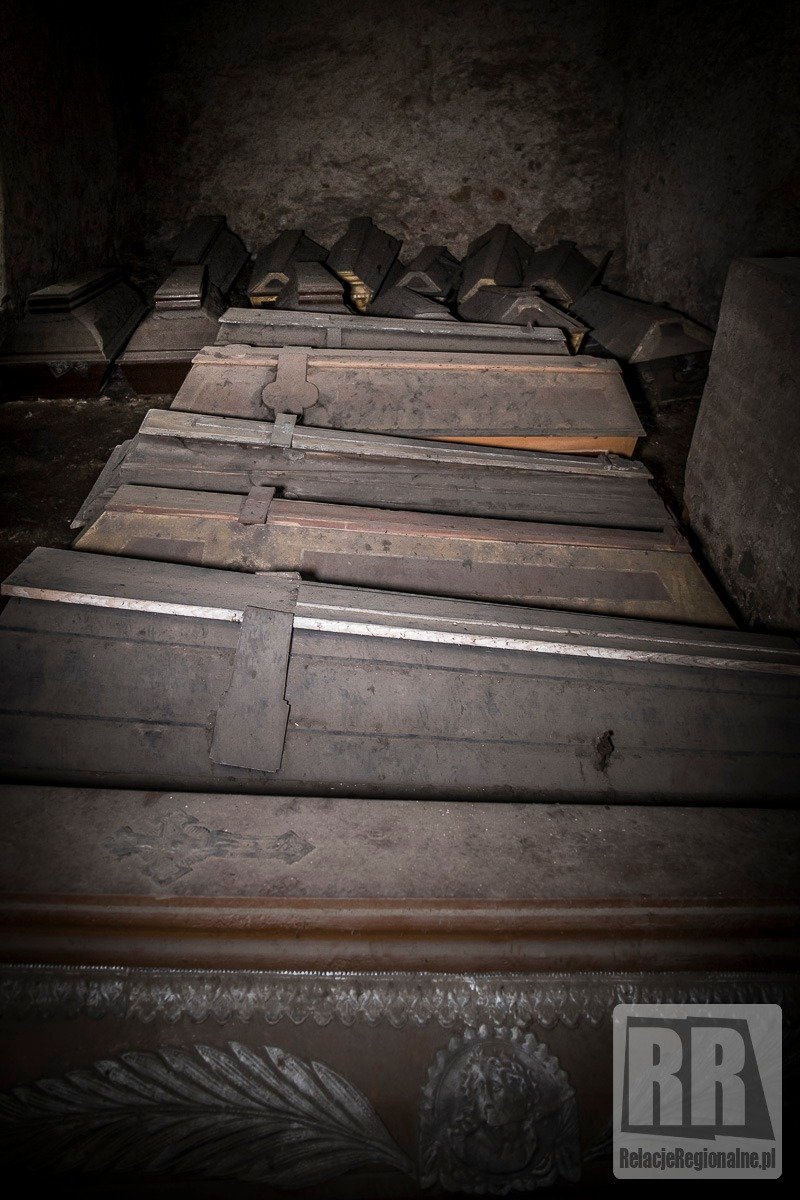 co-kryja-katakumby-krzeszowskiej-bazyliki-117505
