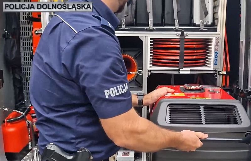 nowe-specjalistyczne-radiowozy-dla-policji-117528