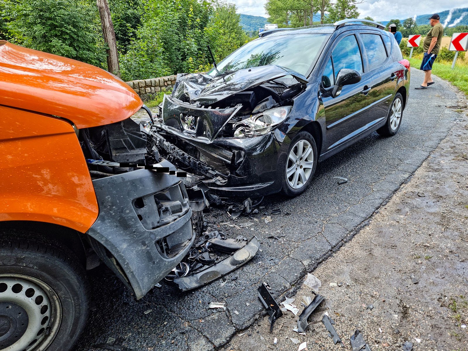 znowu-wypadek-na-zakrecie-przed-piechowicami-117550